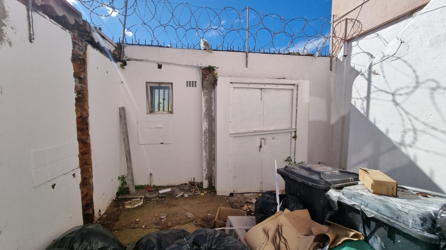 To Let Commercial Property for Rent in Woodstock Western Cape